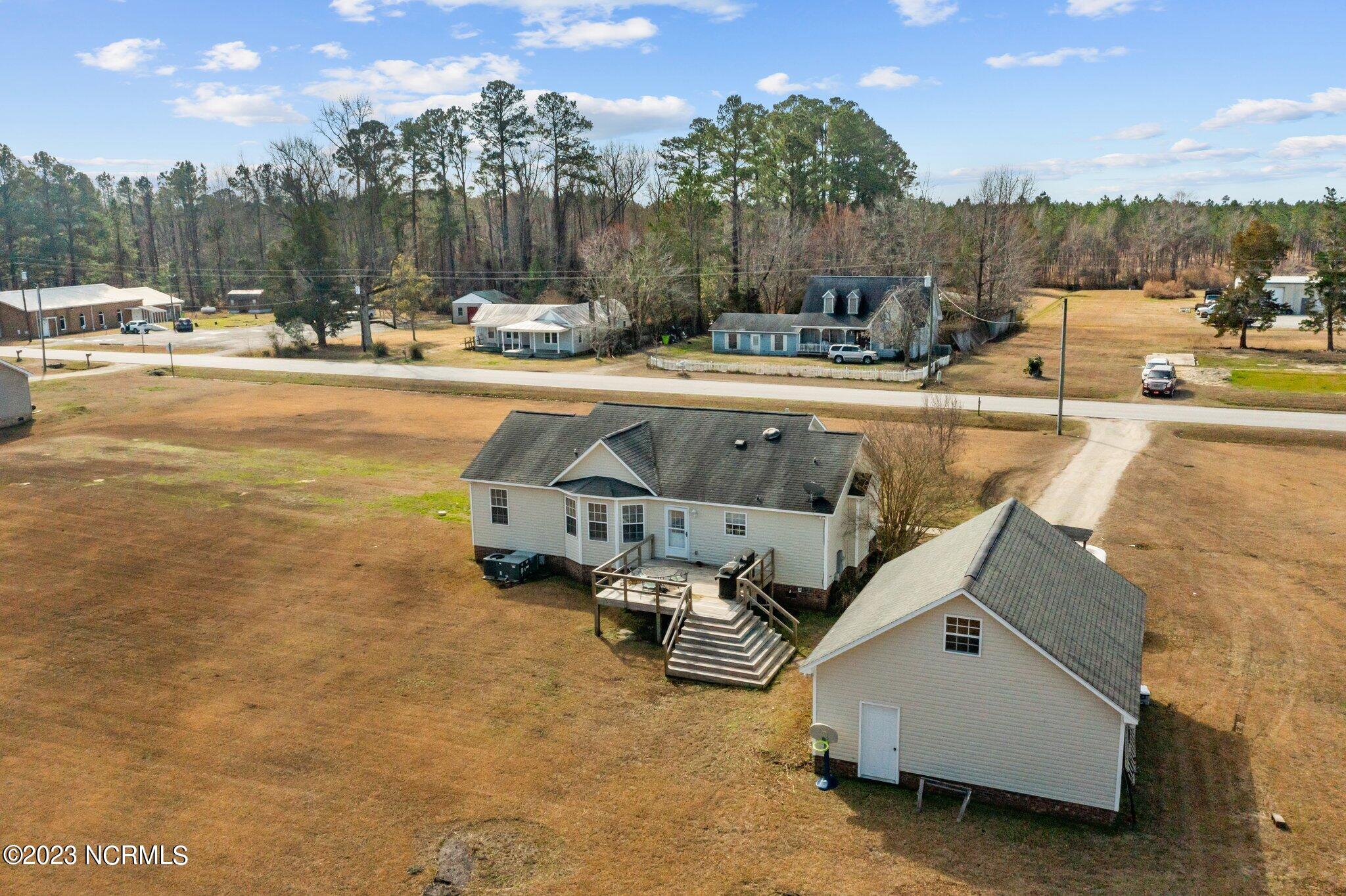 1150 Spring Garden Road New Bern, NC 28562 - Photo 14 of 40 14-web-or-mls-DJI_0286