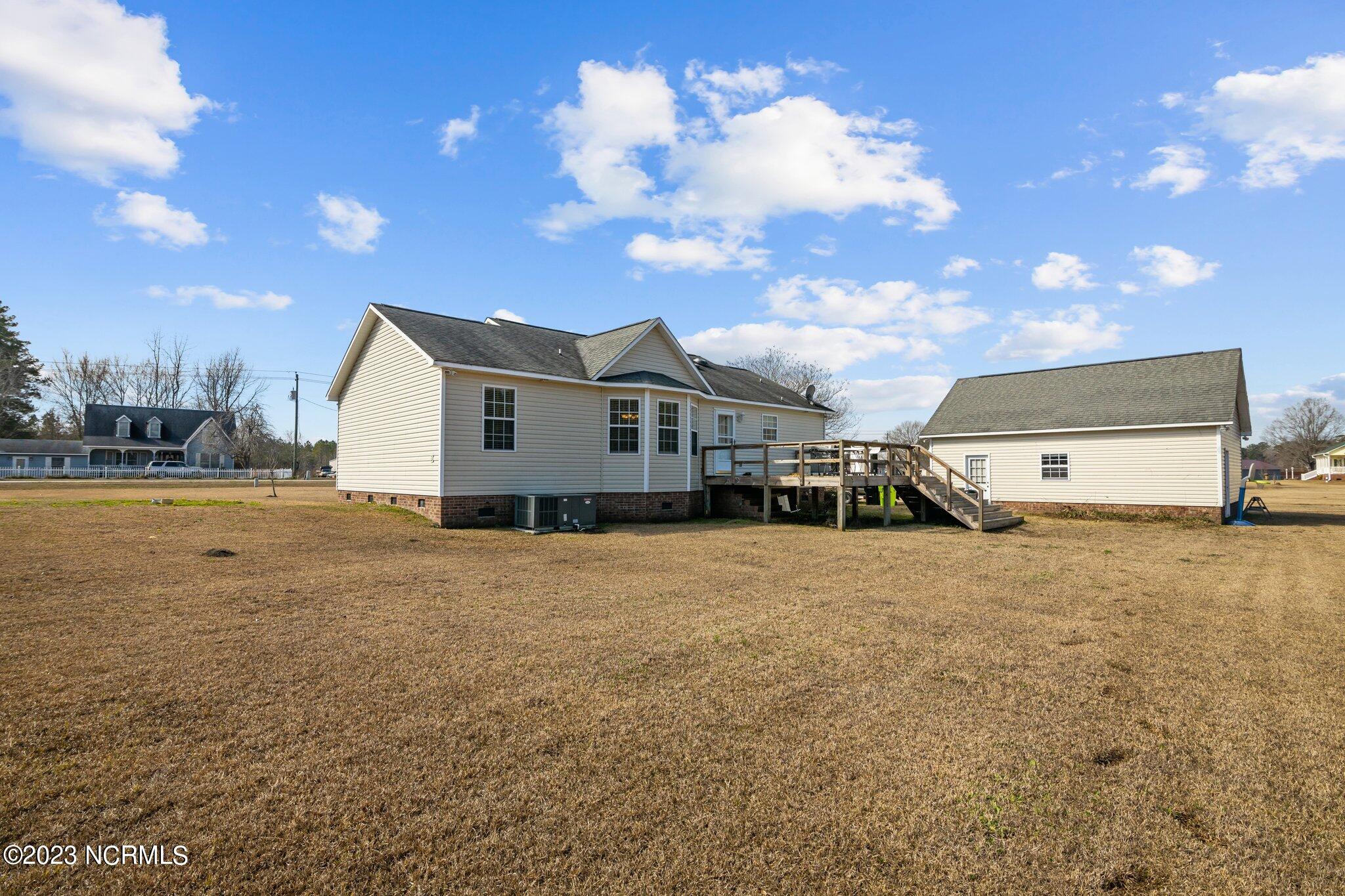 1150 Spring Garden Road New Bern, NC 28562 - Photo 8 of 40 8-web-or-mls-2I3A0008