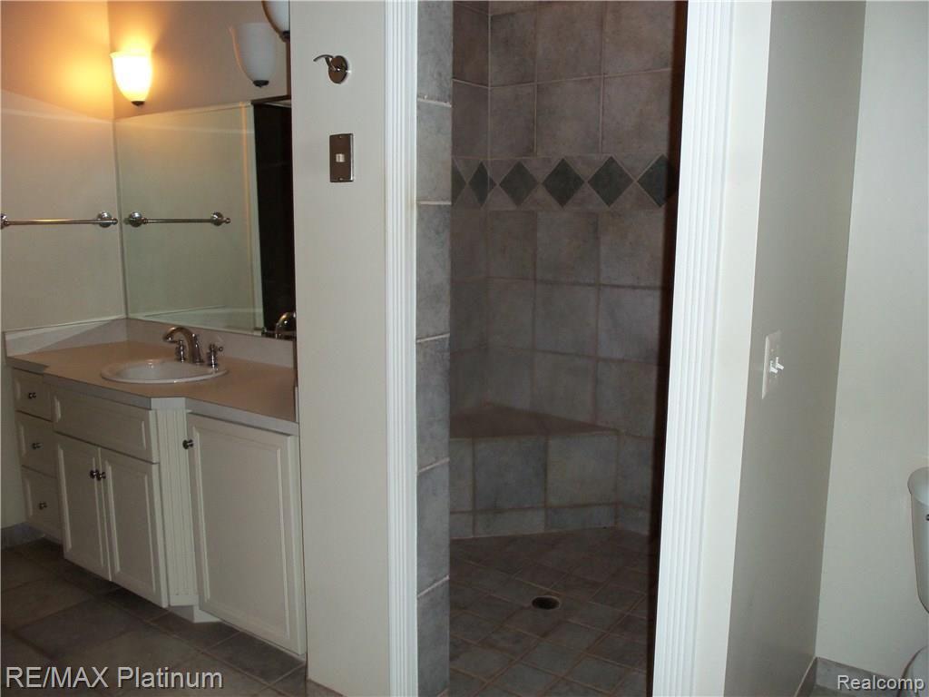 7038 Summit Ridge Brighton, MI 48116 - Photo 5 of 30