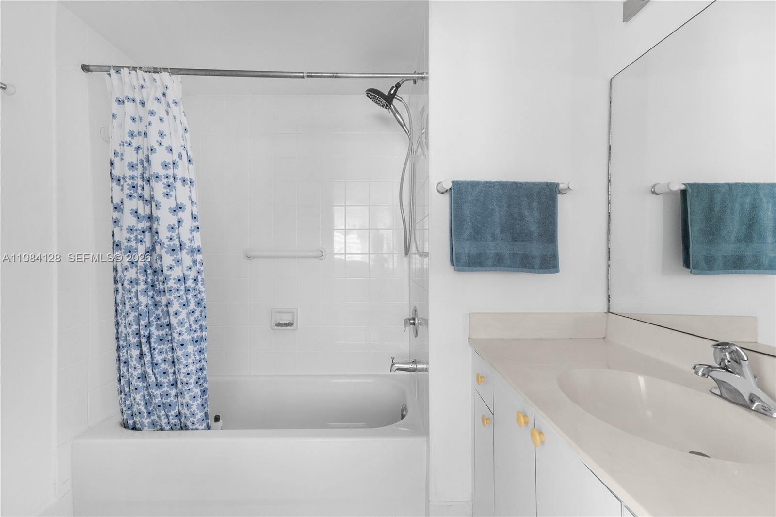 1621 Bay Road, Unit 1202 Miami Beach, FL 33139 - Photo 19 of 57