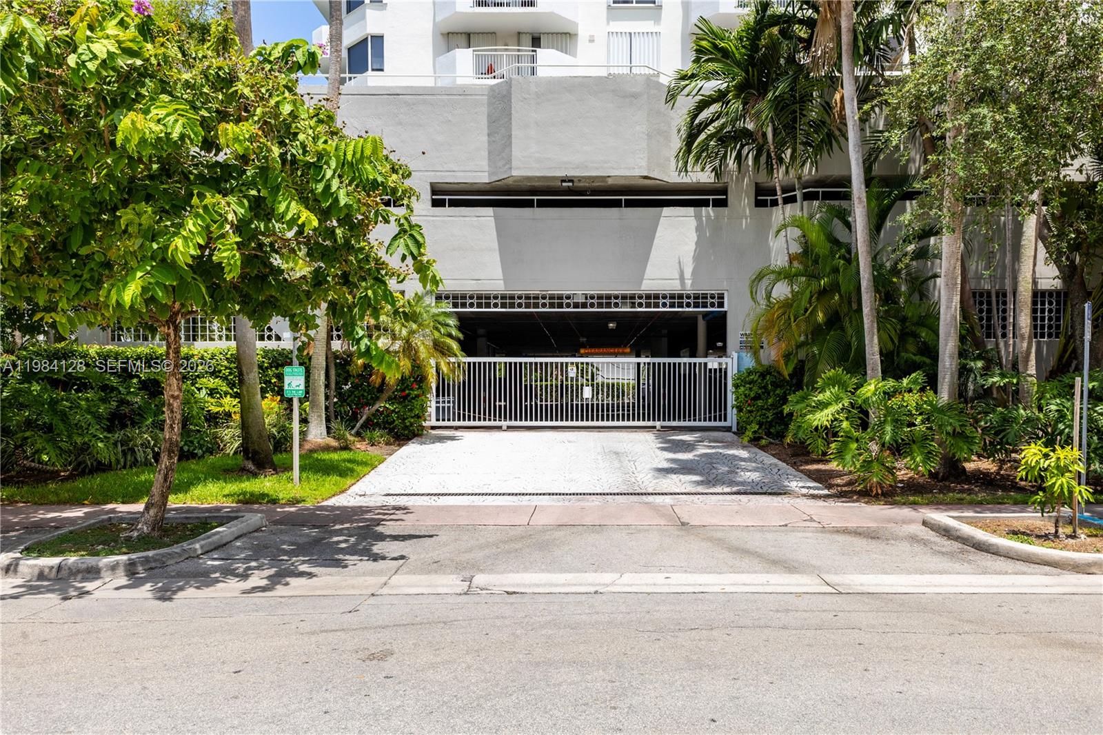 1621 Bay Road, Unit 1202 Miami Beach, FL 33139 - Photo 49 of 57