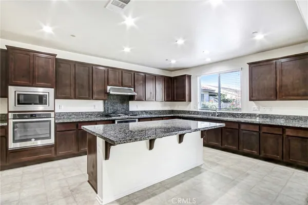$5,000 | 11627 Salvia Street, Jurupa Valley, CA 91752
