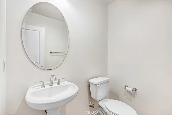 $5,000 | 11627 Salvia Street, Jurupa Valley, CA 91752