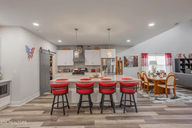 $564,900 | 986 Meadow Walk Lane, Lenoir City, TN 37772