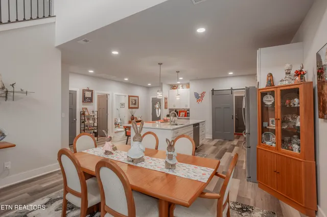 $564,900 | 986 Meadow Walk Lane, Lenoir City, TN 37772