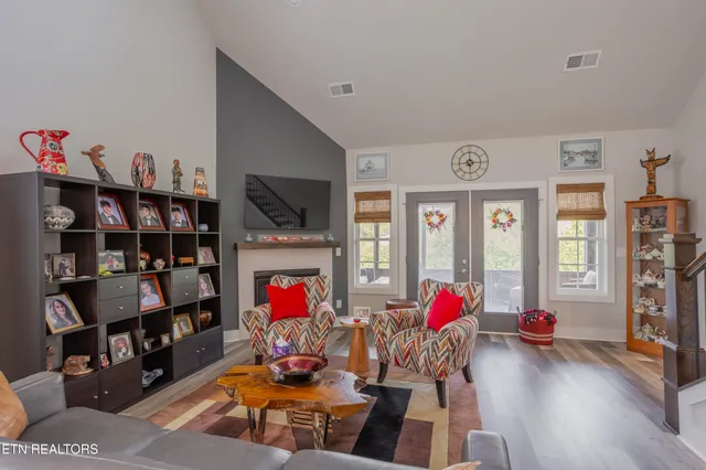 $564,900 | 986 Meadow Walk Lane, Lenoir City, TN 37772