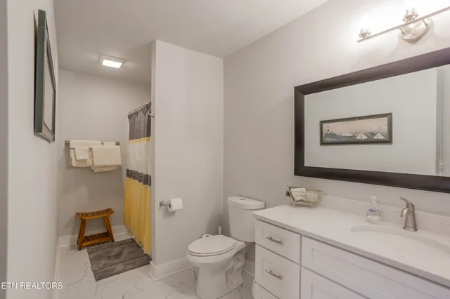 $564,900 | 986 Meadow Walk Lane, Lenoir City, TN 37772