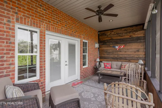 $564,900 | 986 Meadow Walk Lane, Lenoir City, TN 37772