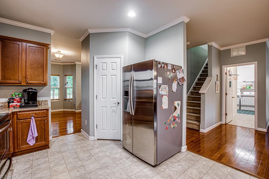 3325 Grandview Club Road Pfafftown, NC 27040 - Photo 9 of 48 Gallery Image 9