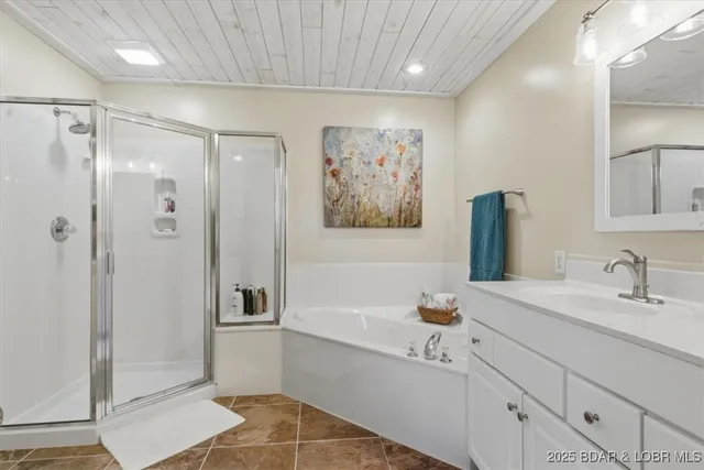 $479,000 | 131 Evergreen Condo Drive, Unit 1B, Sunrise Beach, MO 65079