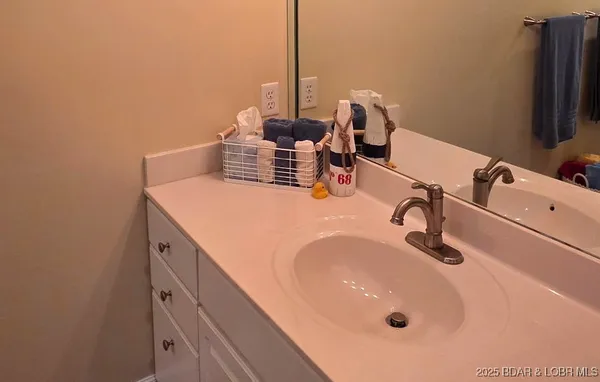 $479,000 | 131 Evergreen Condo Drive, Unit 1B, Sunrise Beach, MO 65079