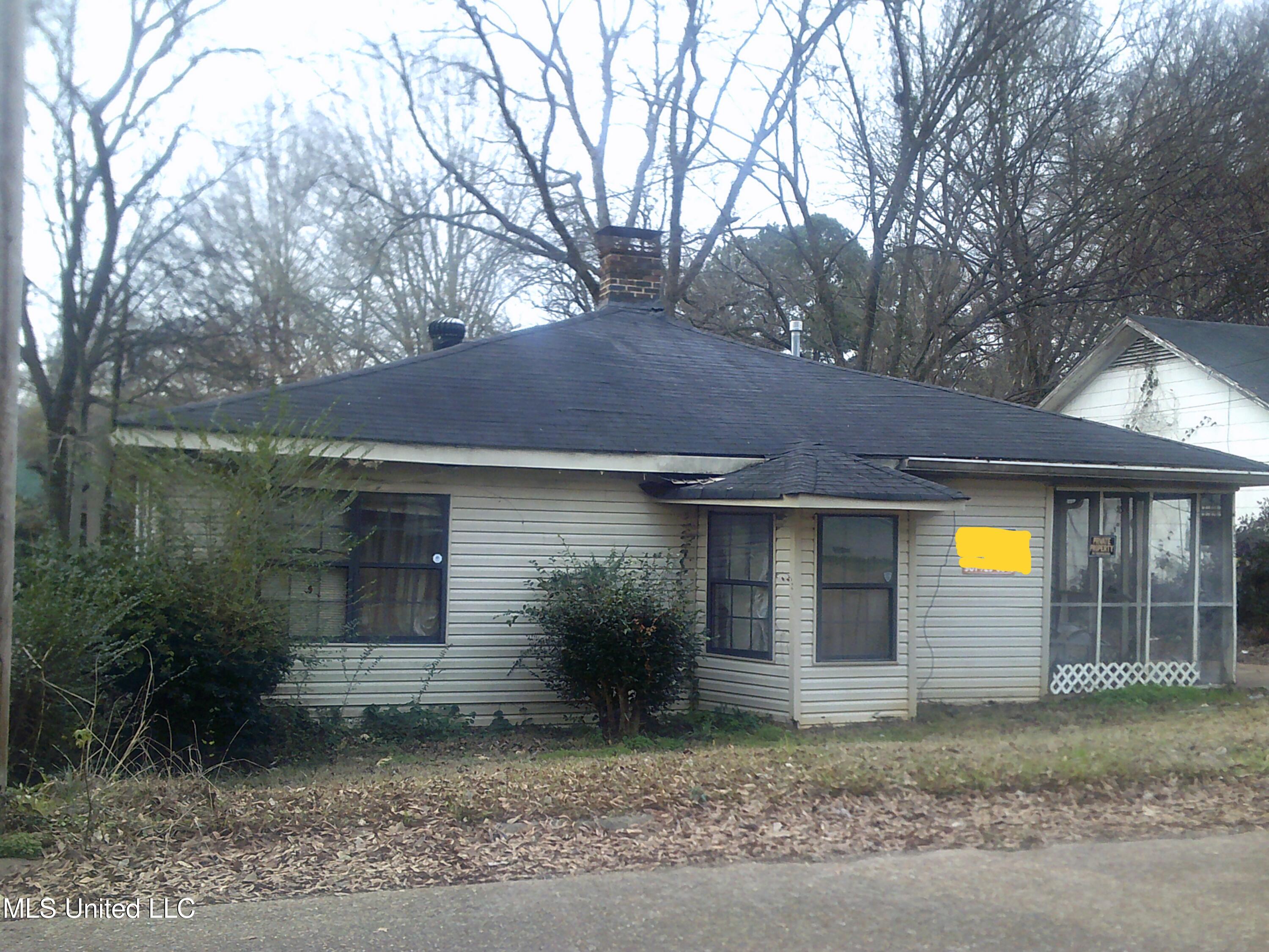 1135 South Mound Street Grenada, MS 38901 - Photo 6 of 6 FRONT VIEW