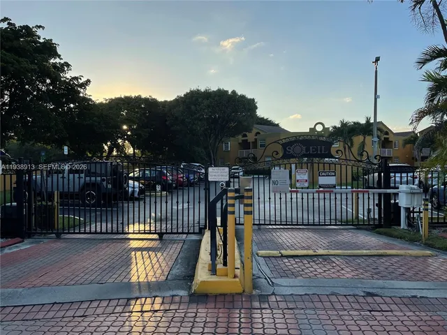 $2,500 | 9711 Fontainebleau Boulevard, Unit D203, Miami, FL 33172