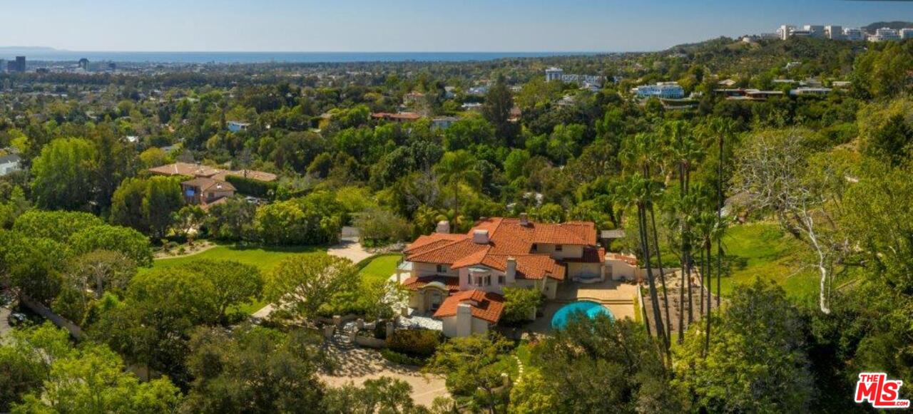 655 Funchal Road Los Angeles, CA 90077 - Photo 6 of 13