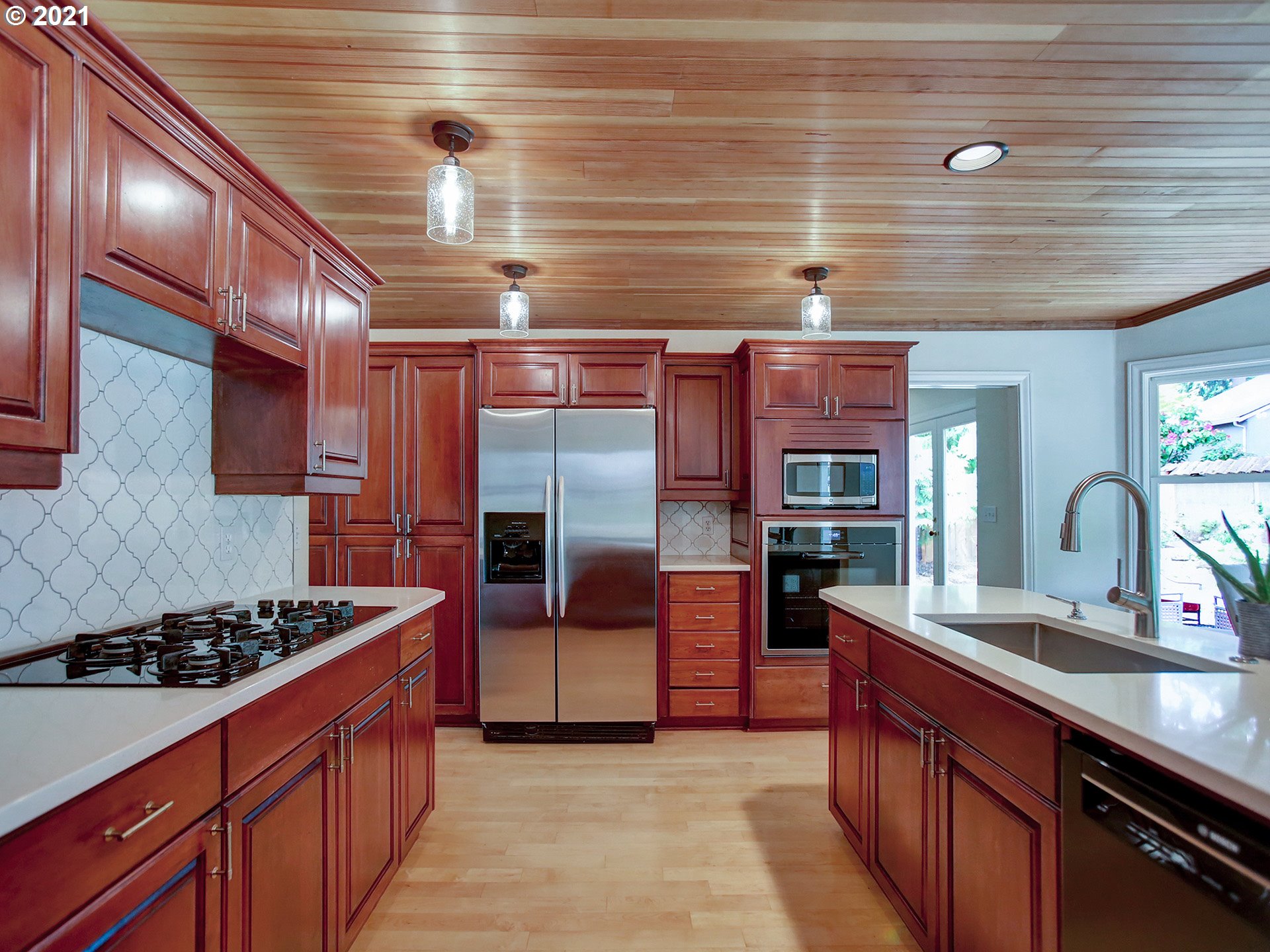 4825 Southwest Hamilton Street Portland, OR 97221 - Photo 12 of 32 Gallery Image 12