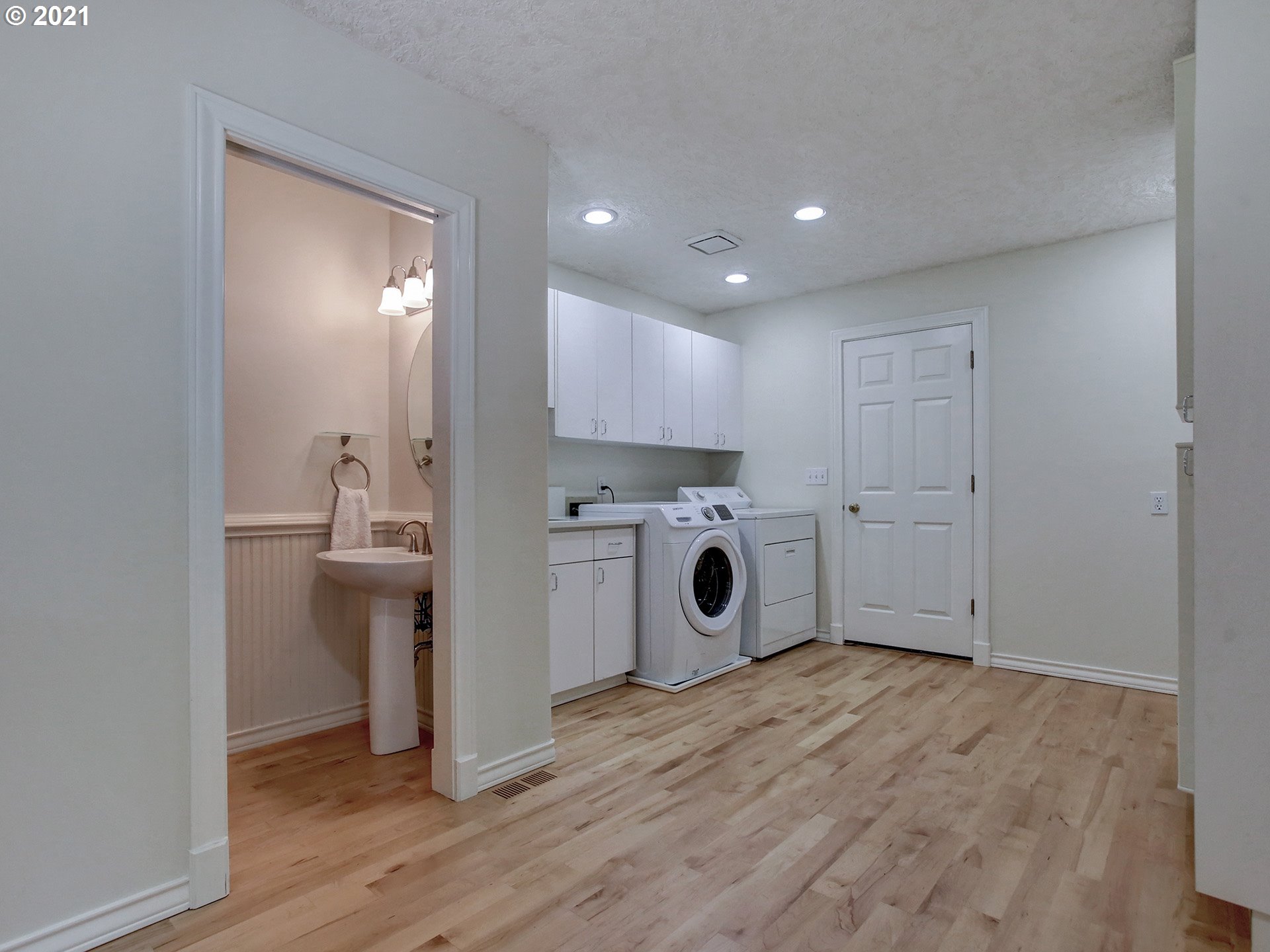 4825 Southwest Hamilton Street Portland, OR 97221 - Photo 14 of 32 Gallery Image 14