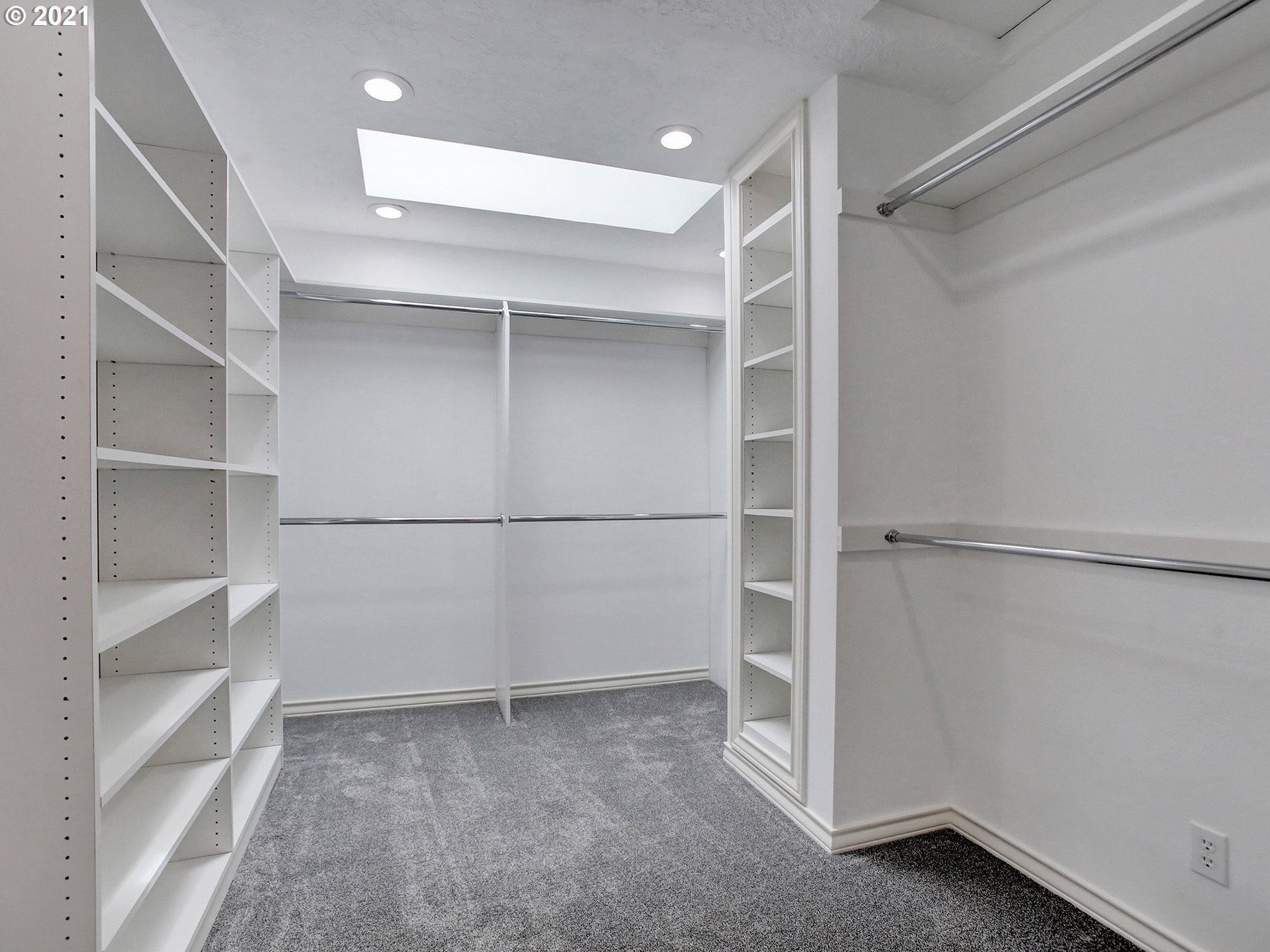 4825 Southwest Hamilton Street Portland, OR 97221 - Photo 20 of 32 Gallery Image 20