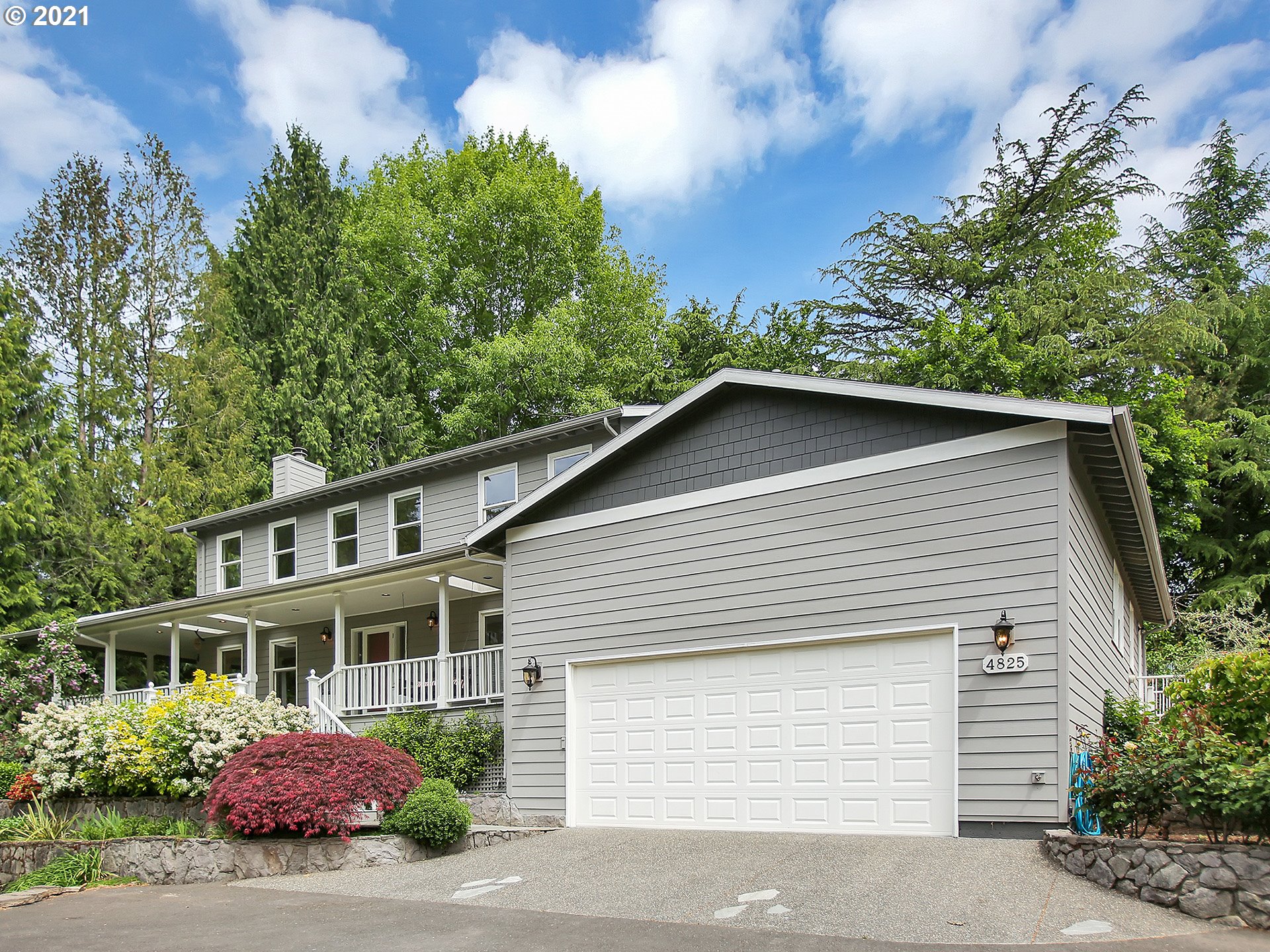 4825 Southwest Hamilton Street Portland, OR 97221 - Photo 3 of 32 Gallery Image 3