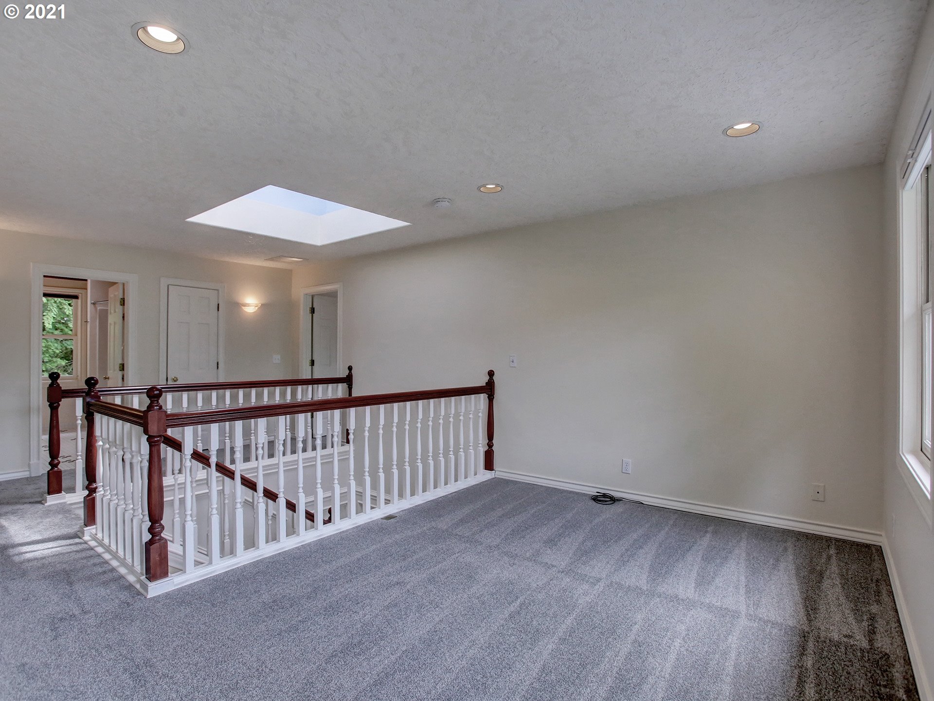 4825 Southwest Hamilton Street Portland, OR 97221 - Photo 21 of 32 Gallery Image 21