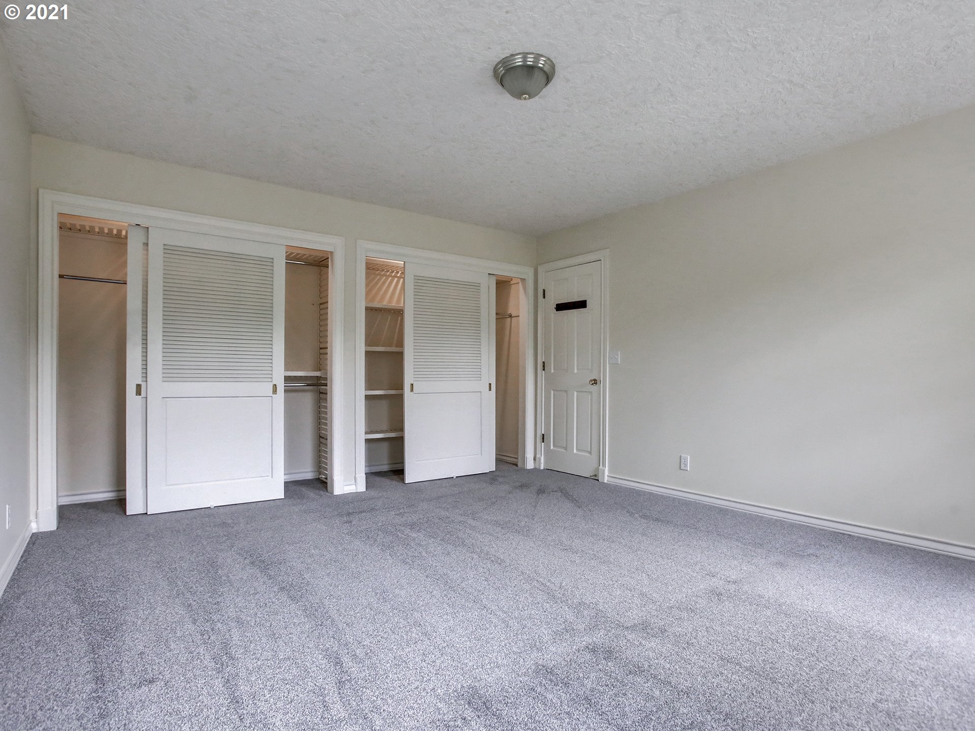 4825 Southwest Hamilton Street Portland, OR 97221 - Photo 23 of 32 Gallery Image 23
