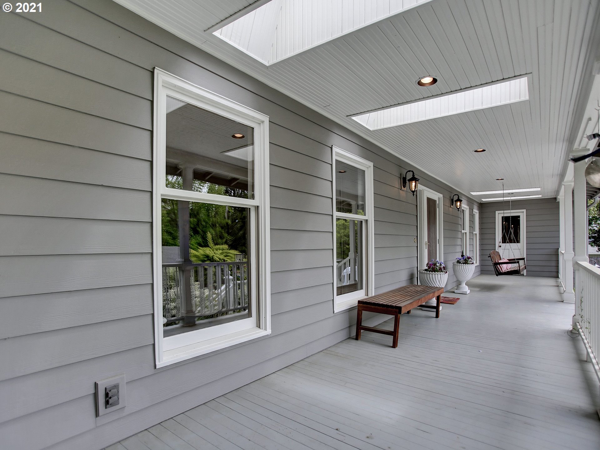 4825 Southwest Hamilton Street Portland, OR 97221 - Photo 4 of 32 Gallery Image 4