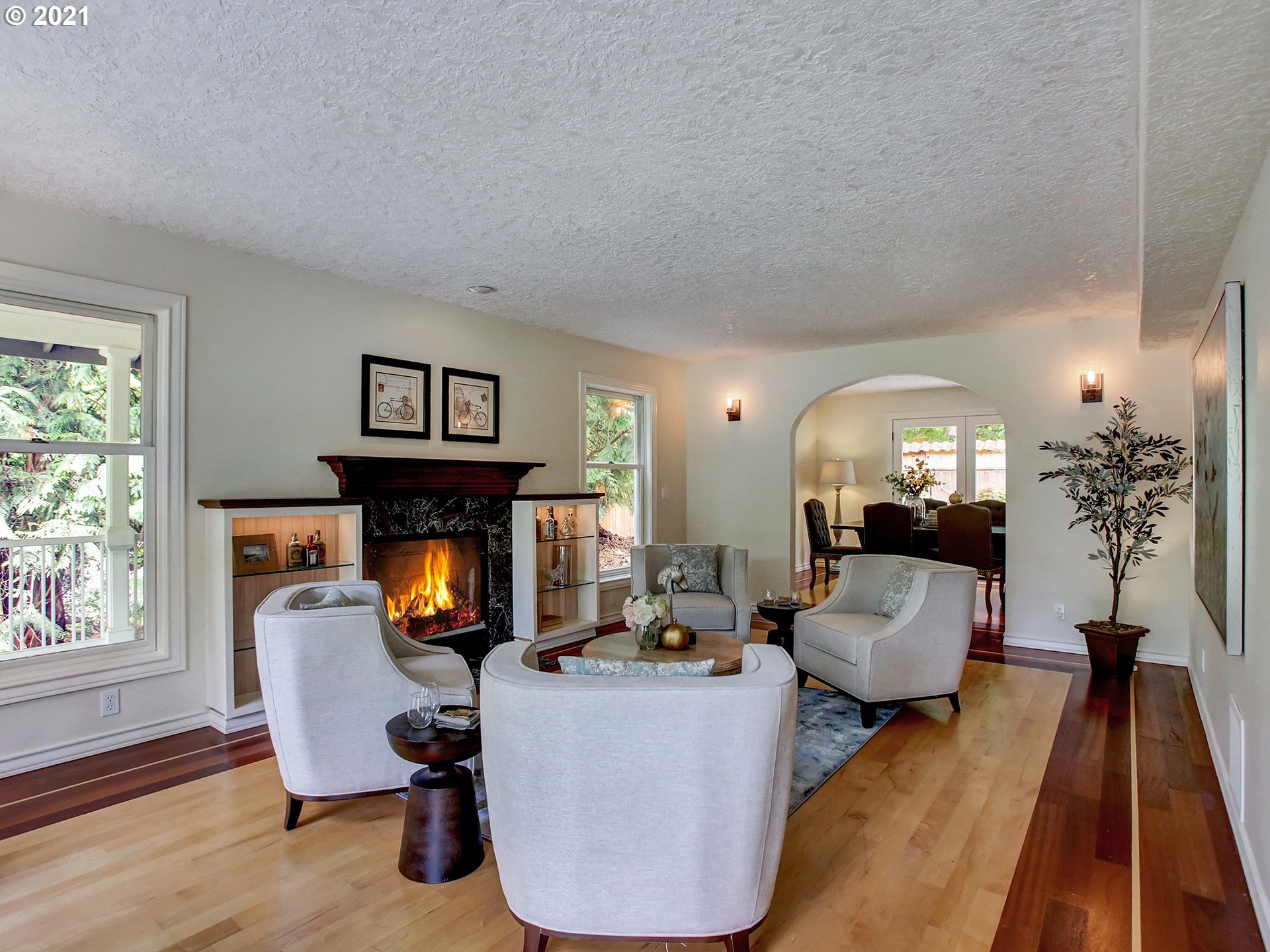 4825 Southwest Hamilton Street Portland, OR 97221 - Photo 7 of 32 Gallery Image 7