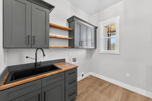 $974,900 | 3019 Valley Creek Road, Culleoka, TN 38451