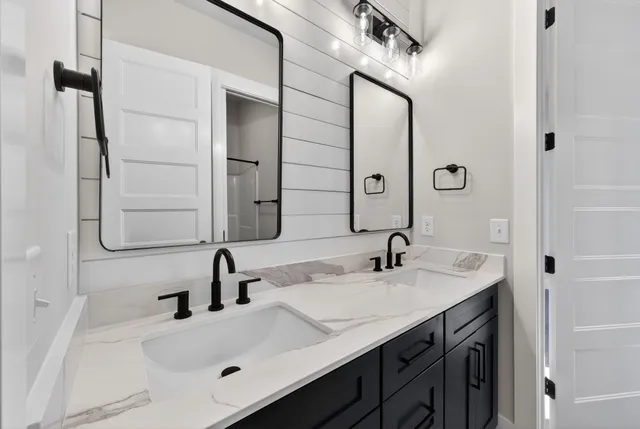 $974,900 | 3019 Valley Creek Road, Culleoka, TN 38451