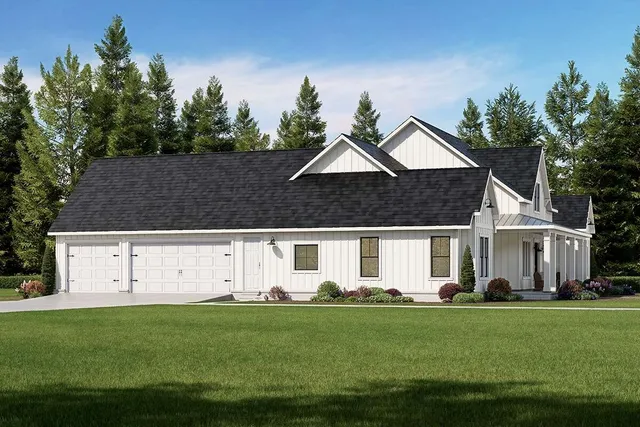 a view of a house with a yard