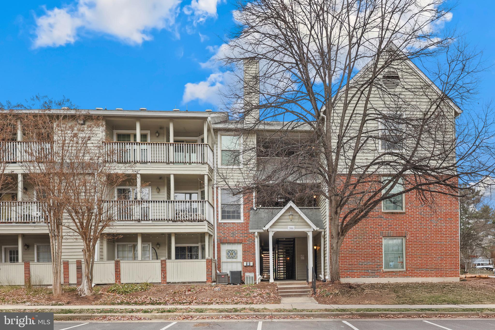 3916 Penderview Drive, Unit 427 Fairfax, VA 22033 - Photo 1 of 22