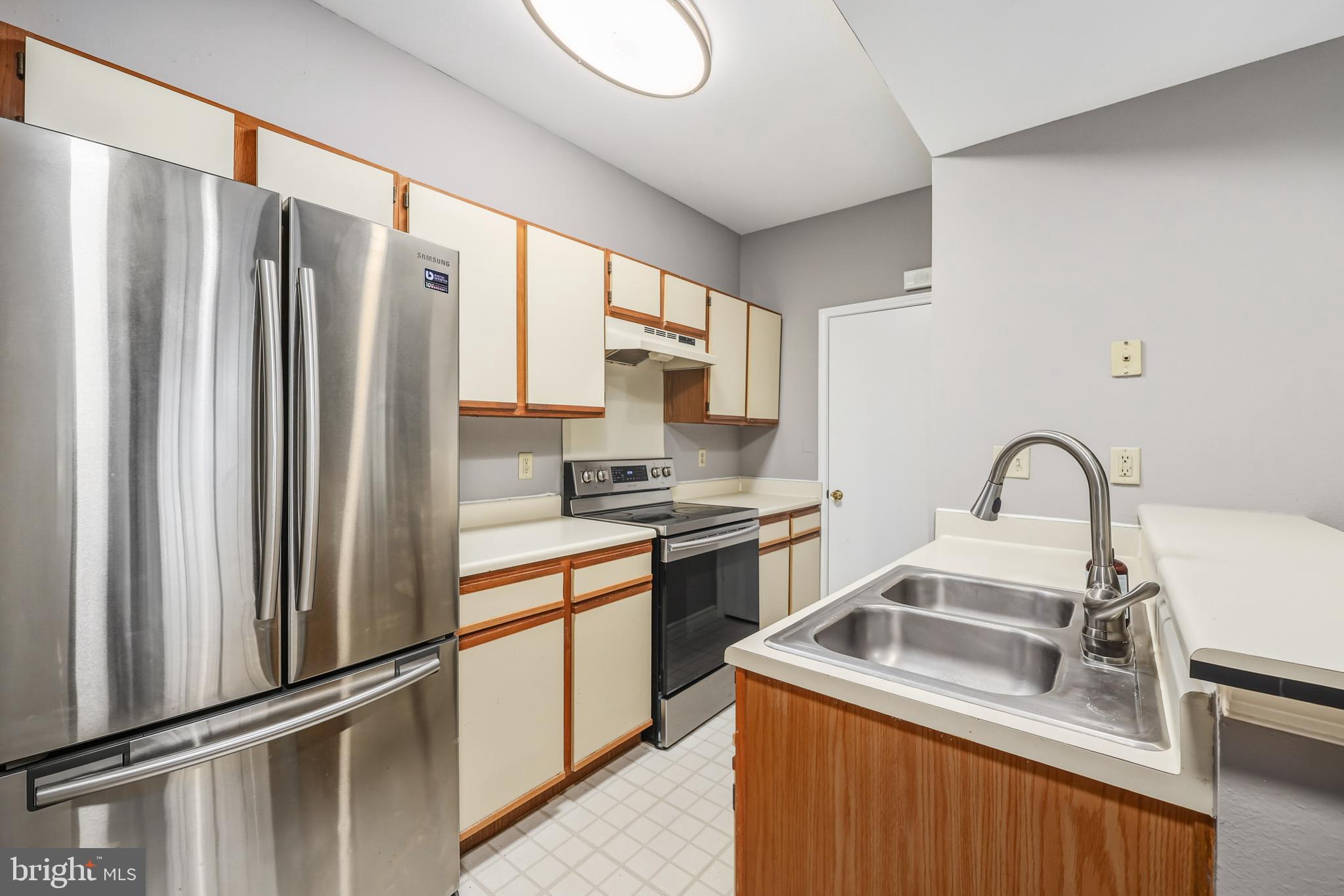 3916 Penderview Drive, Unit 427 Fairfax, VA 22033 - Photo 6 of 22