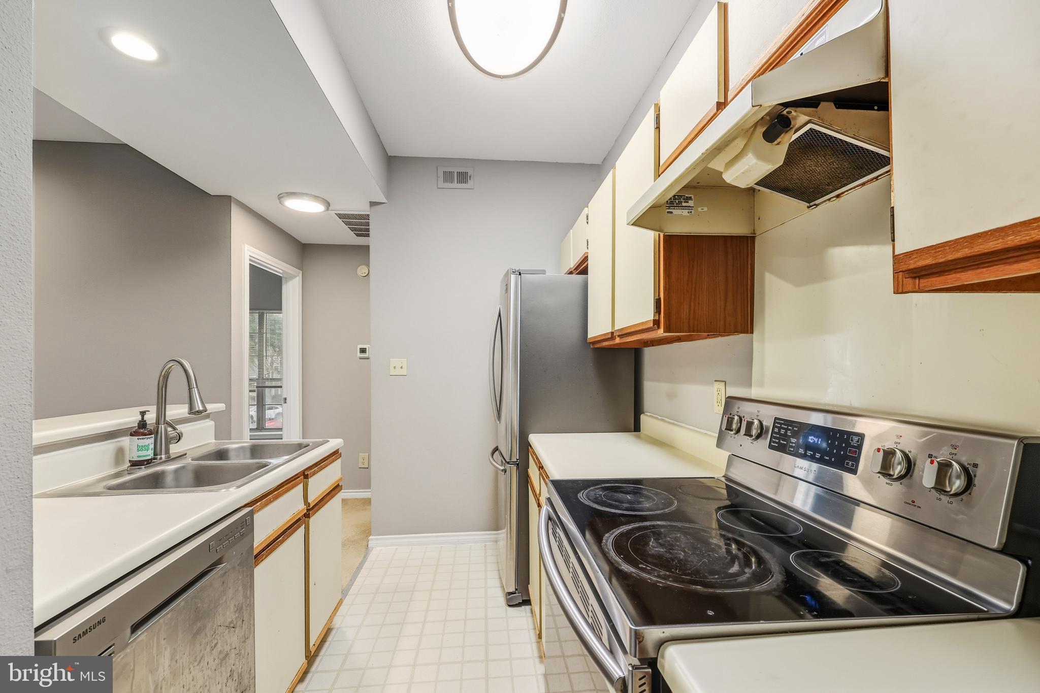 3916 Penderview Drive, Unit 427 Fairfax, VA 22033 - Photo 7 of 22