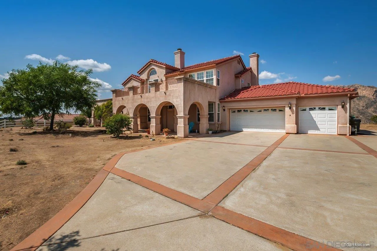 15558 Creek Hills Road El Cajon, CA 92021 - Photo 30 of 30 Gallery Image 30