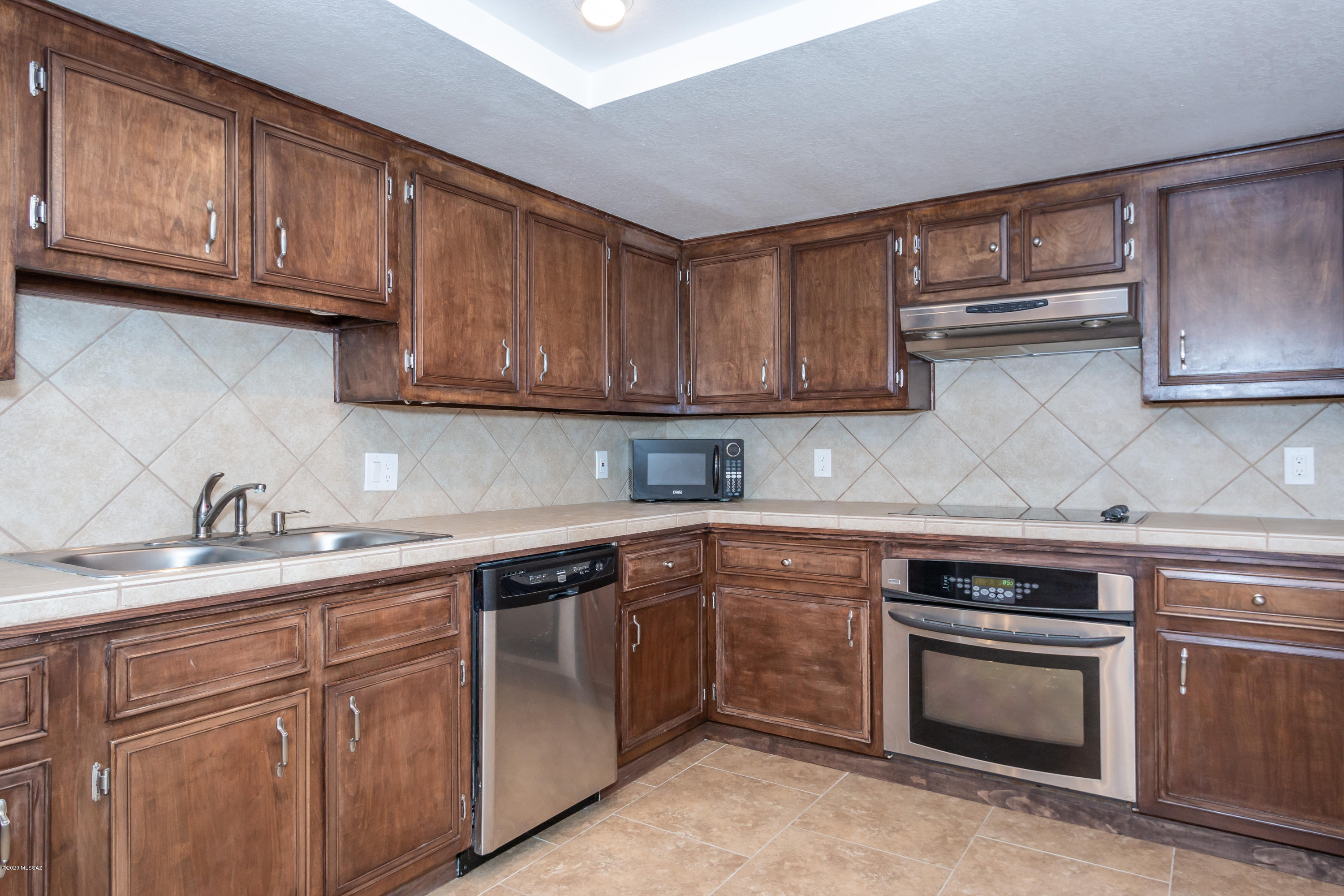 8255 North Oracle Road, Unit 108 Tucson, AZ 85704 - Photo 13 of 30 Gallery Image 13