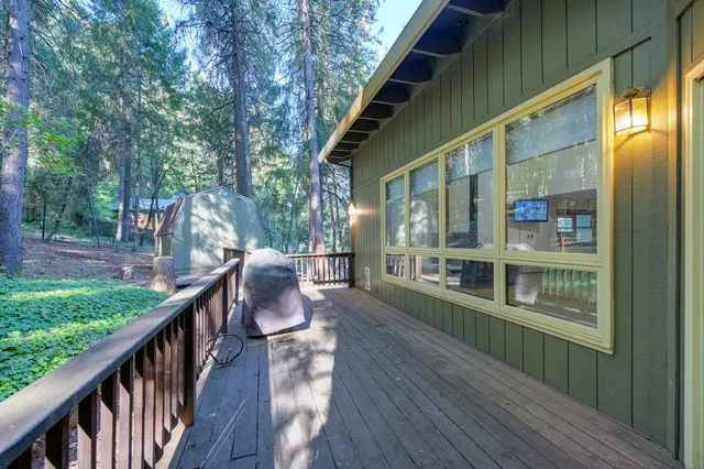 $650,000 | 4560 Wandering Way, Camino, CA 95709