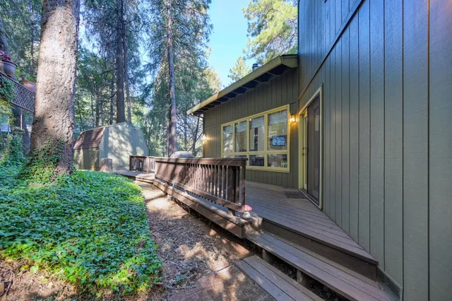 $650,000 | 4560 Wandering Way, Camino, CA 95709