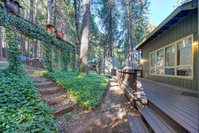 $650,000 | 4560 Wandering Way, Camino, CA 95709