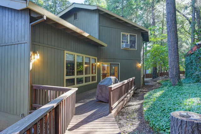 $650,000 | 4560 Wandering Way, Camino, CA 95709