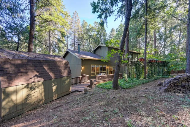 $650,000 | 4560 Wandering Way, Camino, CA 95709