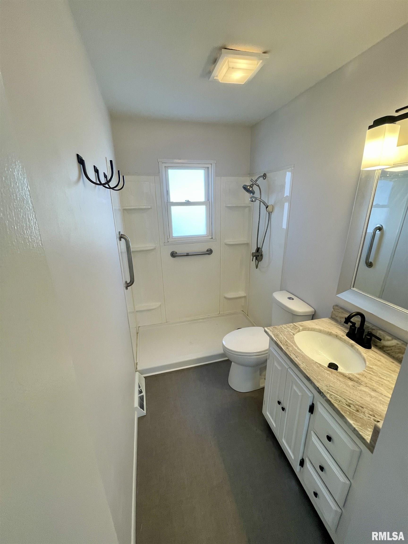 2461 East Griffiths Avenue Springfield, IL 62702 - Photo 6 of 16 Gallery Image 6
