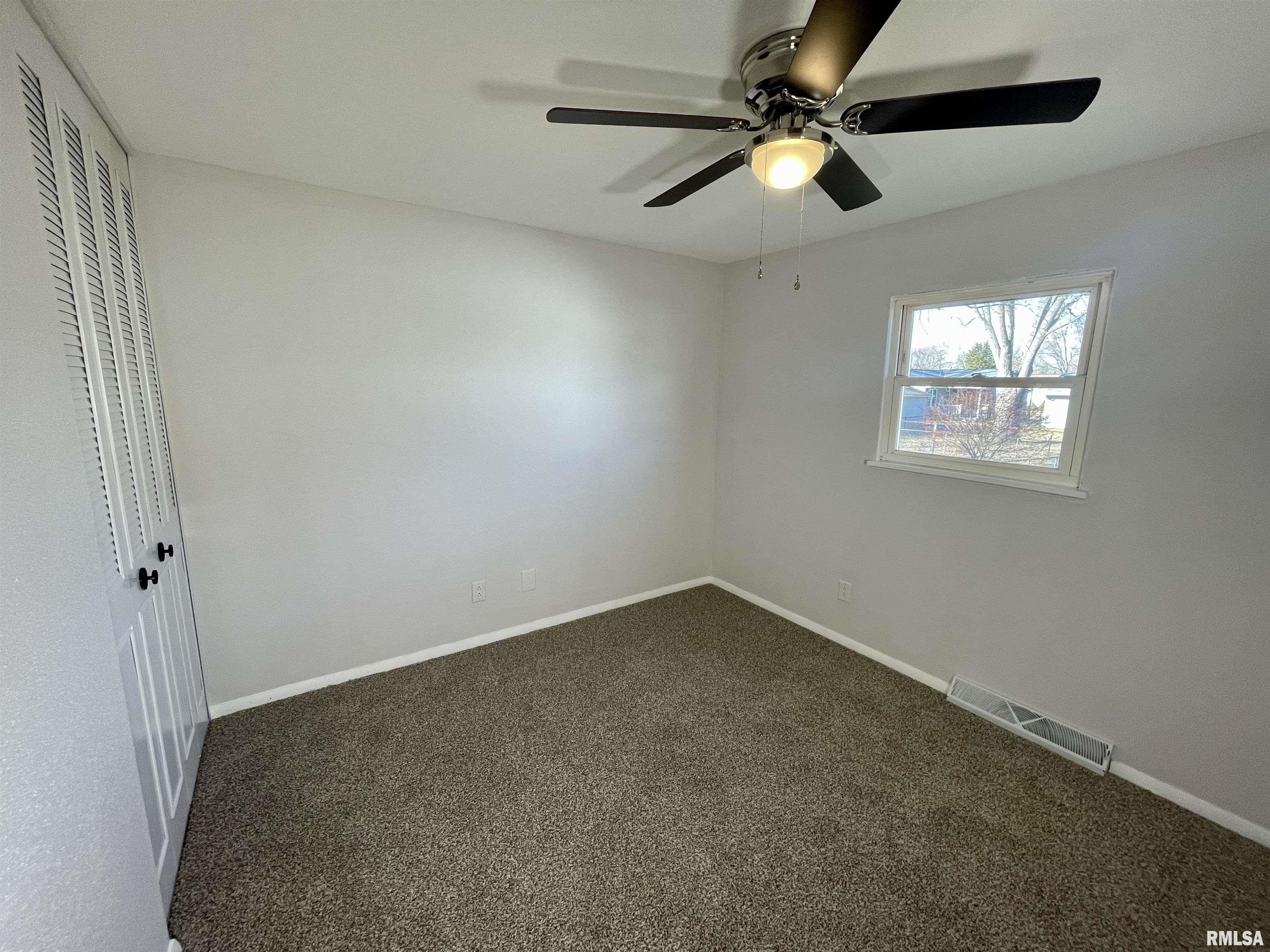 2461 East Griffiths Avenue Springfield, IL 62702 - Photo 7 of 16 Gallery Image 7