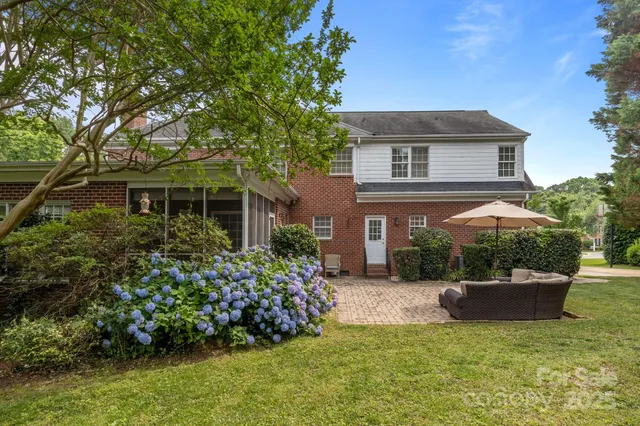 a house view with a garden space