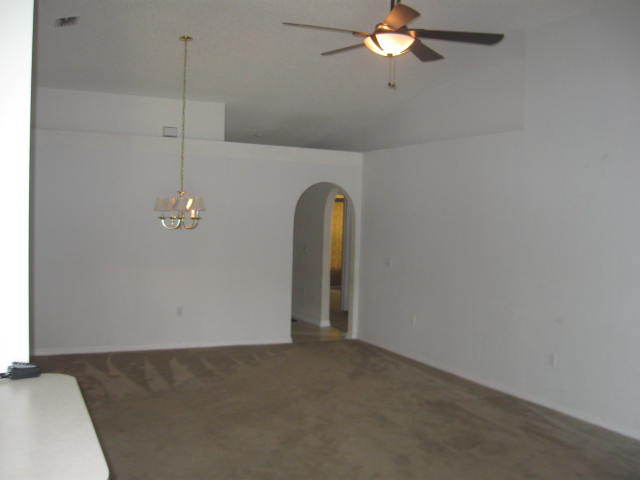 2995 Valkyrie Road Middleburg, FL 32068 - Photo 3 of 8 Living Room