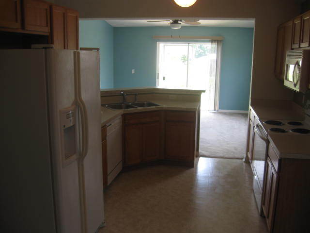 2995 Valkyrie Road Middleburg, FL 32068 - Photo 5 of 8 Kitchen