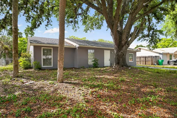 $299,900 | 4030 School Circle, LaBelle, FL 33935
