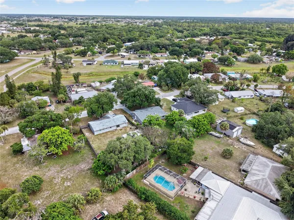 $299,900 | 4030 School Circle, LaBelle, FL 33935
