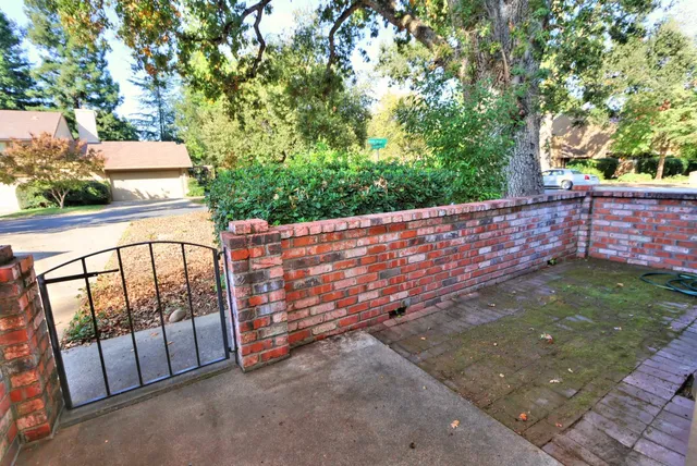 $366,000 | 7046 Rancho Mirage Court, Citrus Heights, CA 95621