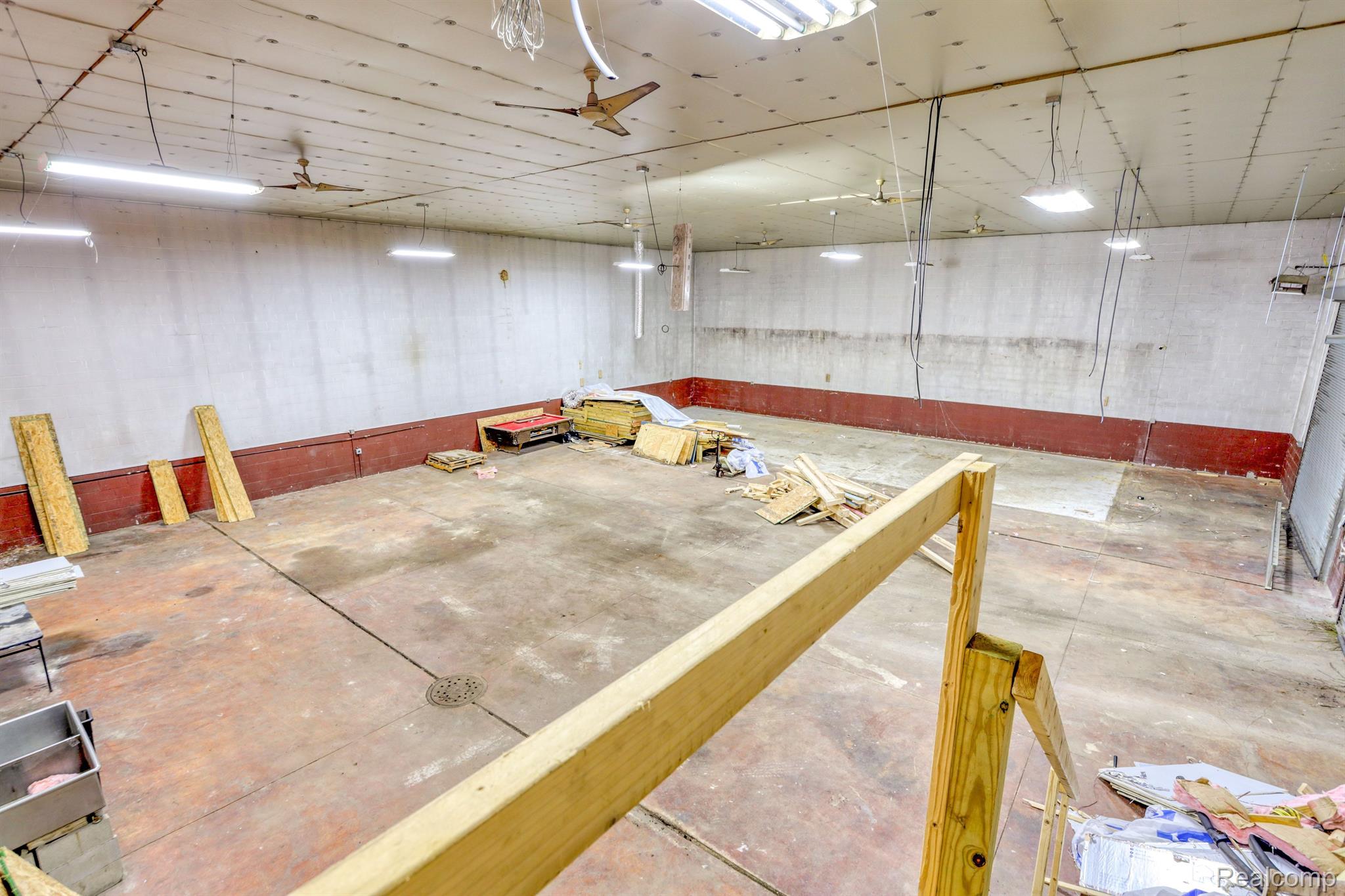 38145 Ash Road New Boston, MI 48164 - Photo 33 of 35 Gallery Image 33
