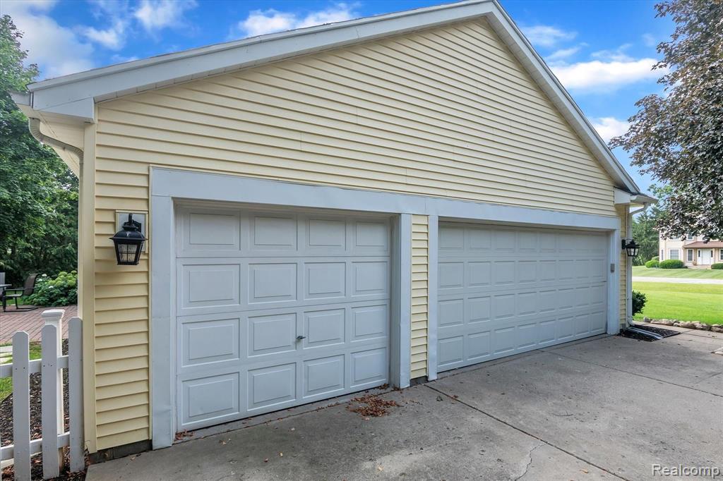 8990 McColl Road Brighton, MI 48116 - Photo 42 of 49