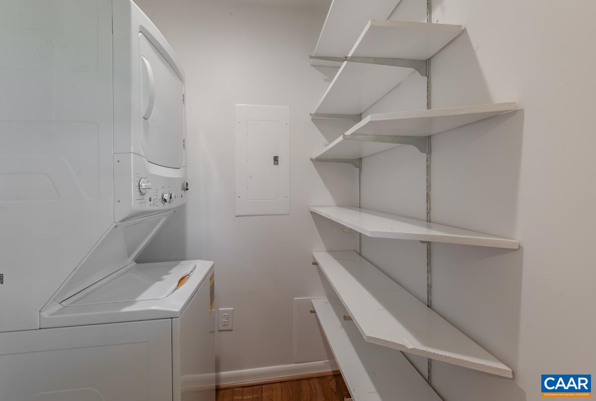 8882 James River Road Shipman, VA 22971 - Photo 12 of 50 a utility room with dryer and washer